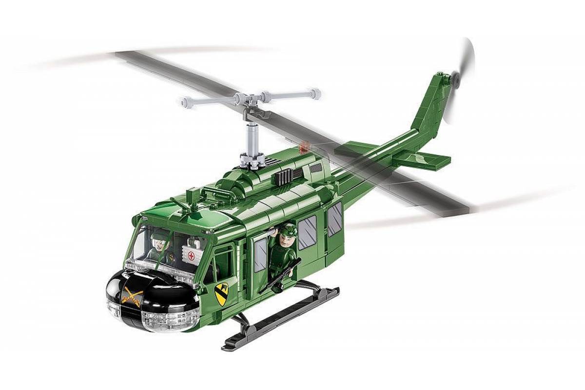 2423 Военный вертолёт Белл UH-1 Хьюи Иро
