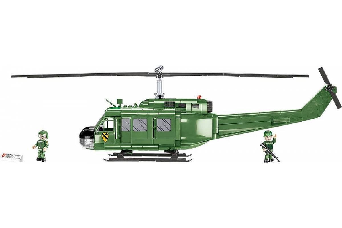 2423 Военный вертолёт Белл UH-1 Хьюи Иро