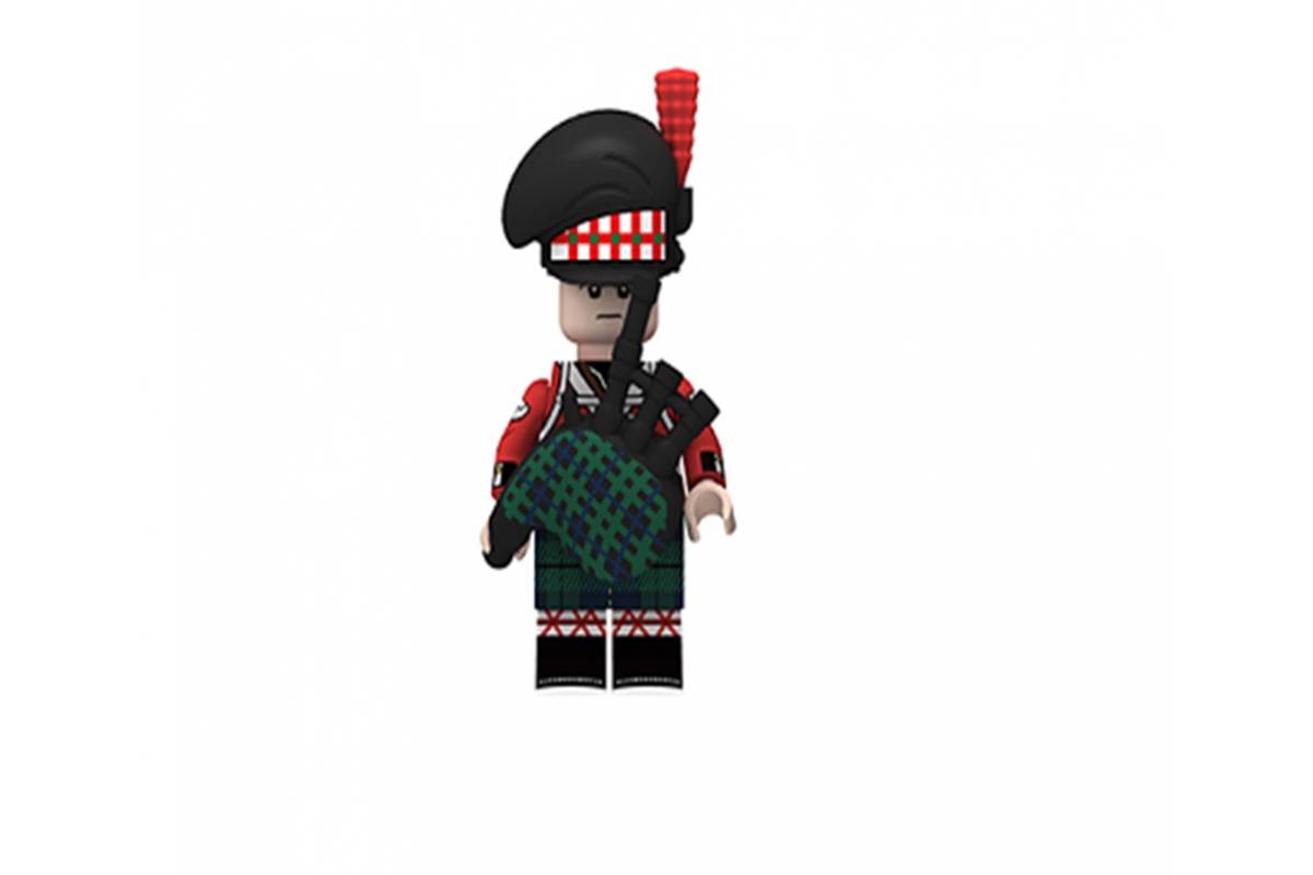 Scottish Bagpiper (Brickpanda)