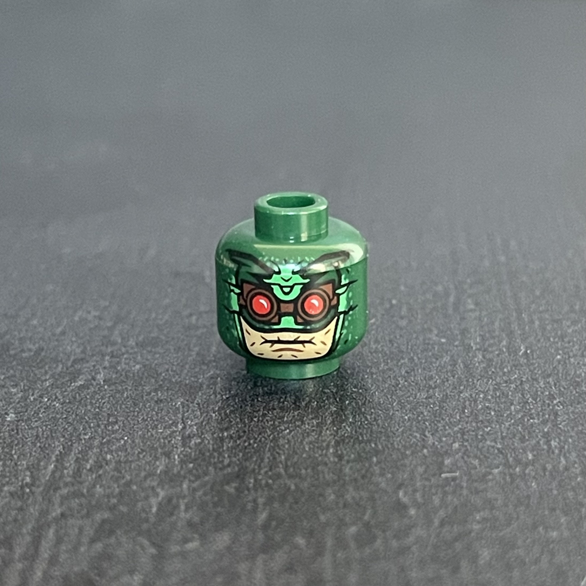 Head Alien Parademon Helmet with Green Markings