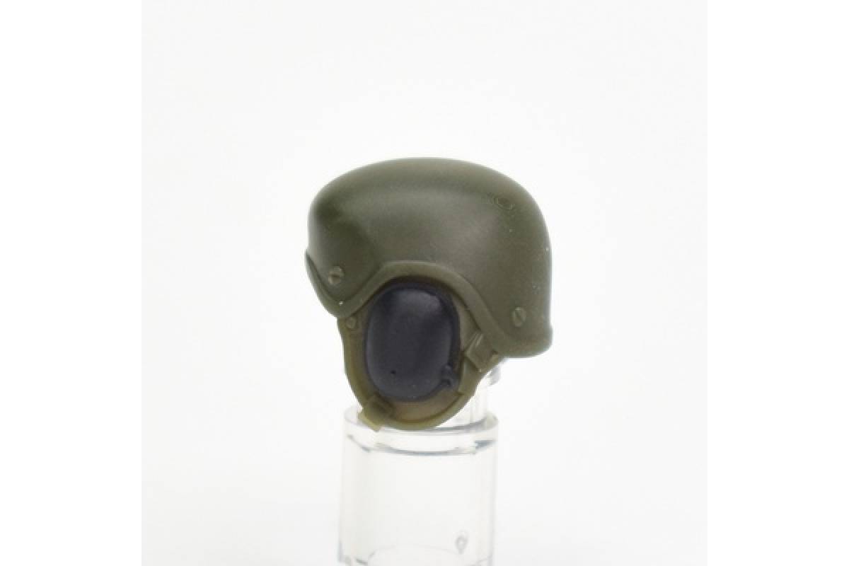 Tanker helmet from the Ratnik set. Green with black earmuffs