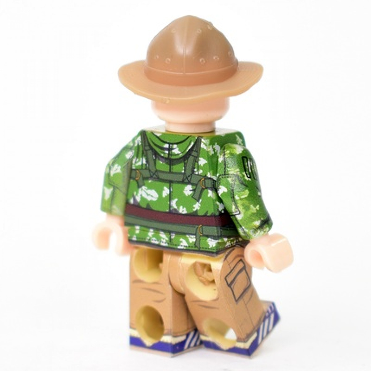 Airborne soldier in KLMK birch split jacket in a panama hat