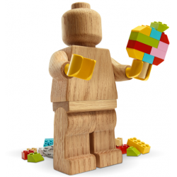 853967 Wooden Minifigure
