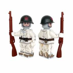 Советский Зимний Солдат с Винтовкой Мосина - Маскхалат