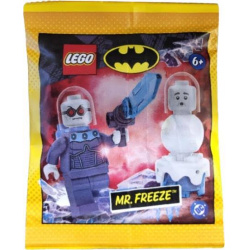 L0002270 Mr. Freeze with Snowman