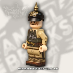 Minifigure #36 (WW1 US Soldier with trophies)